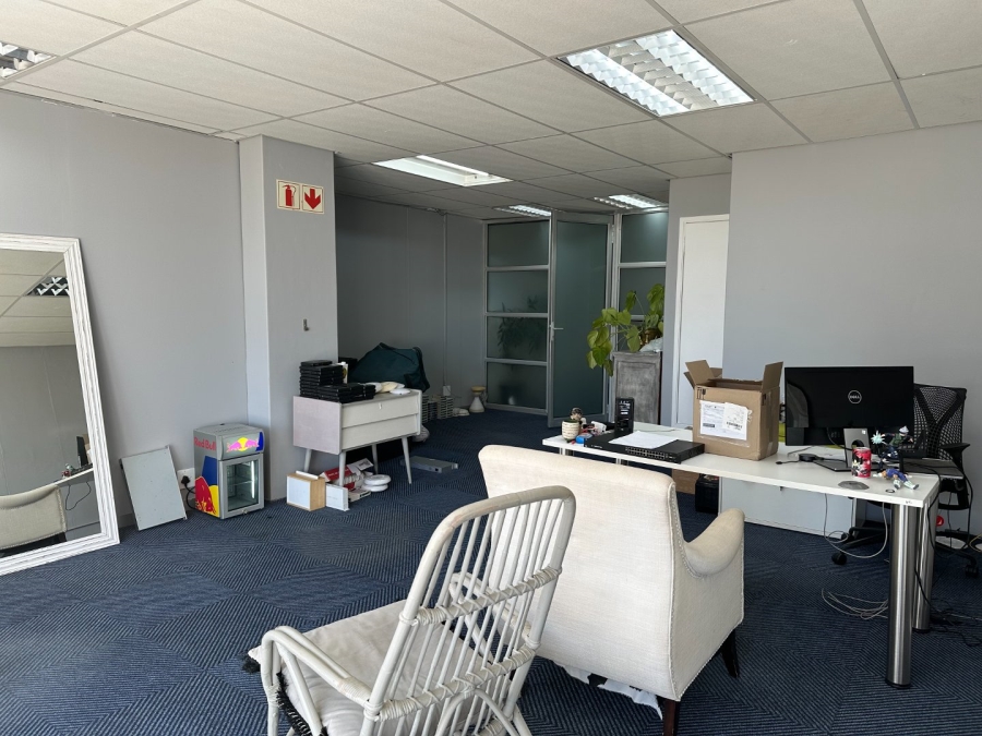 To Let commercial Property for Rent in Sea Point Western Cape